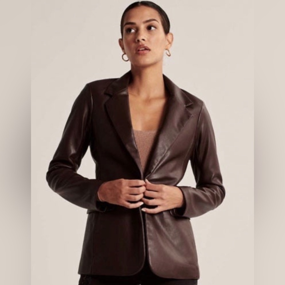 Women’s Blazer (brown, medium)